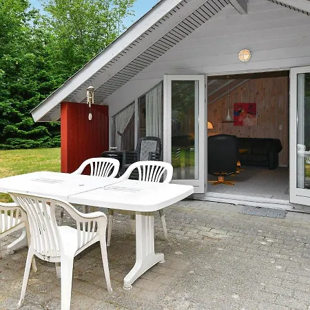 Hotel 6 Person In 3*